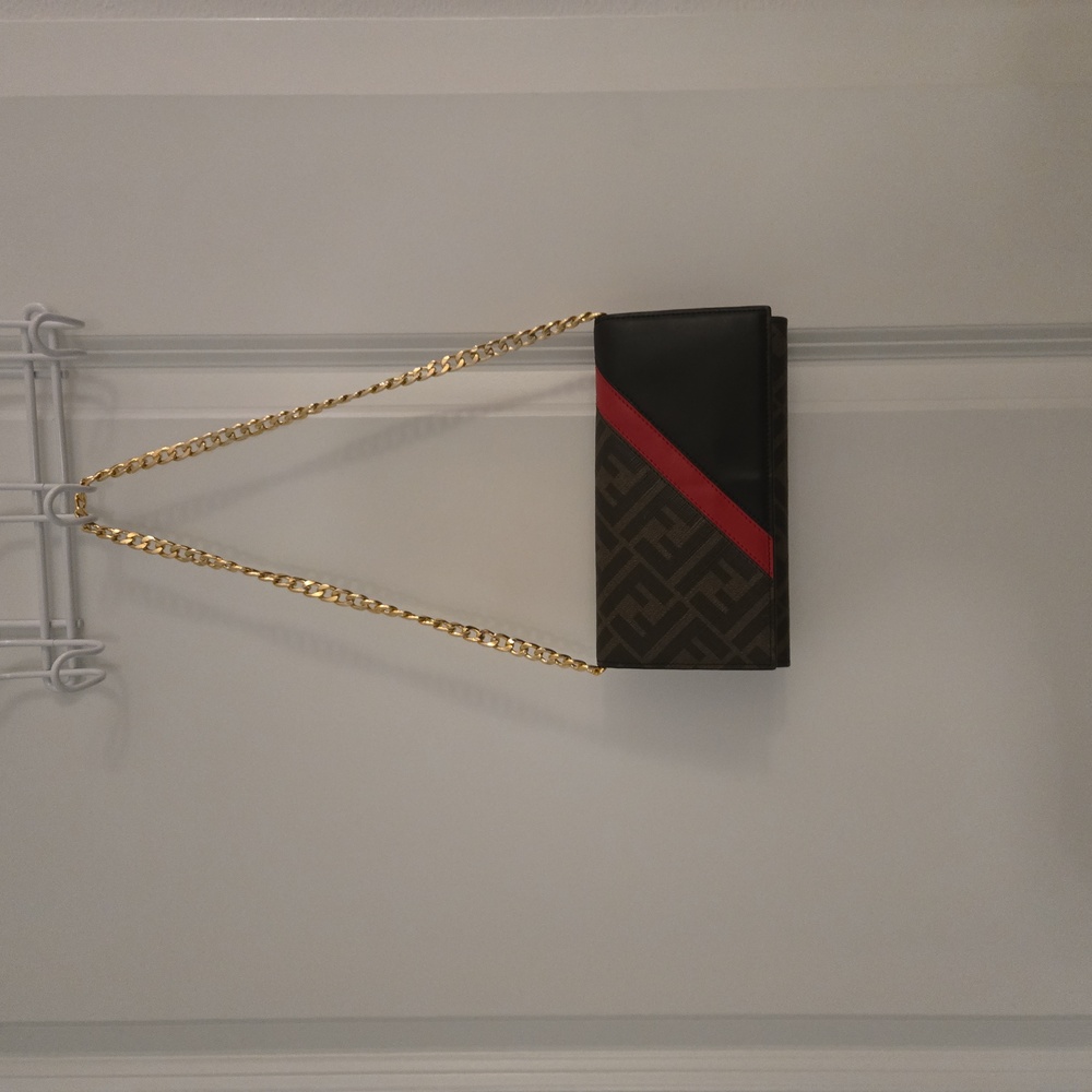 Authentic Fendi Wallet With Chain To Make A Shoulder Bag Look.